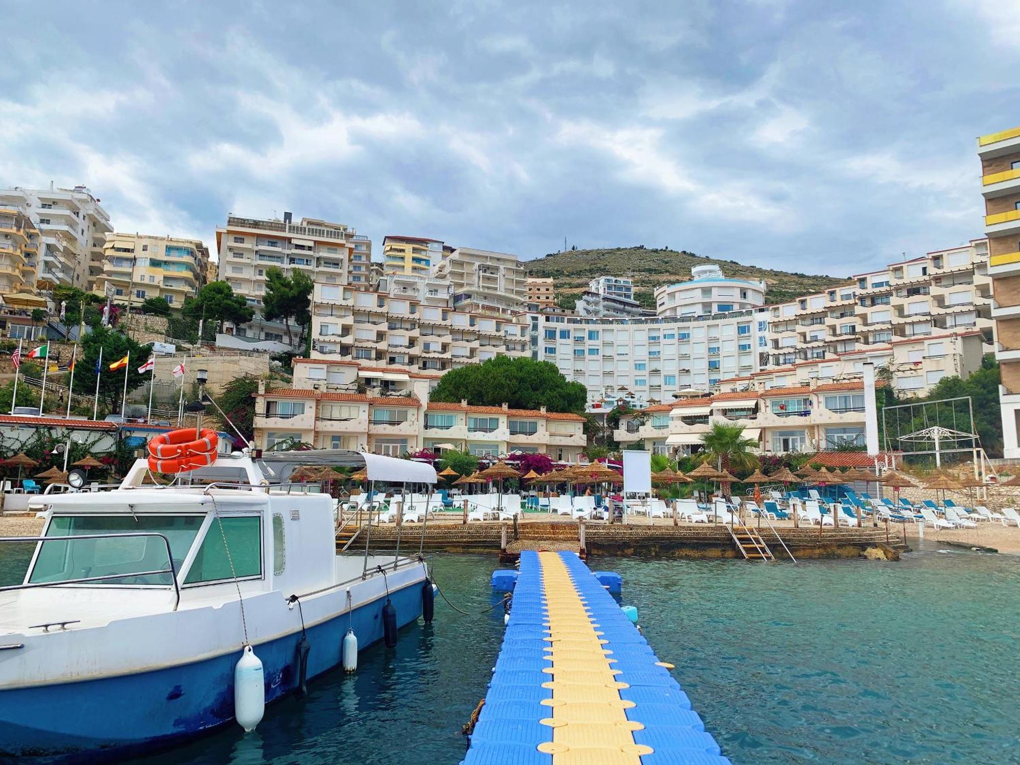 Bellavista Apartments Bougainville Bay Sarande Bagian luar foto