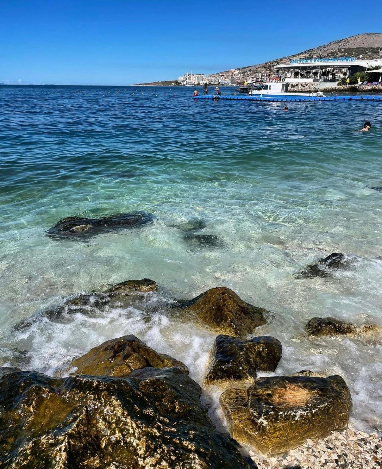 Bellavista Apartments Bougainville Bay Sarande Bagian luar foto