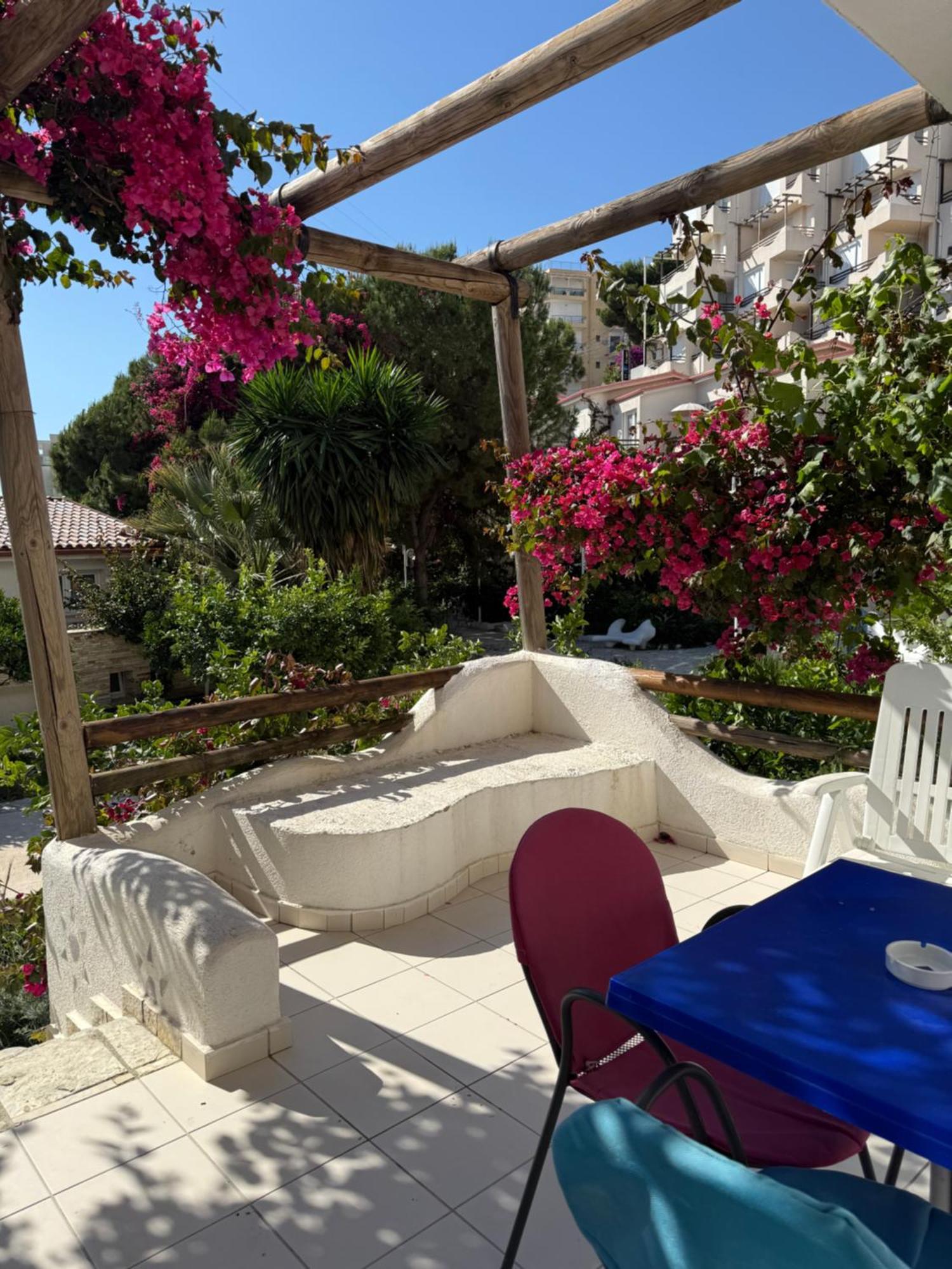 Bellavista Apartments Bougainville Bay Sarande Bagian luar foto