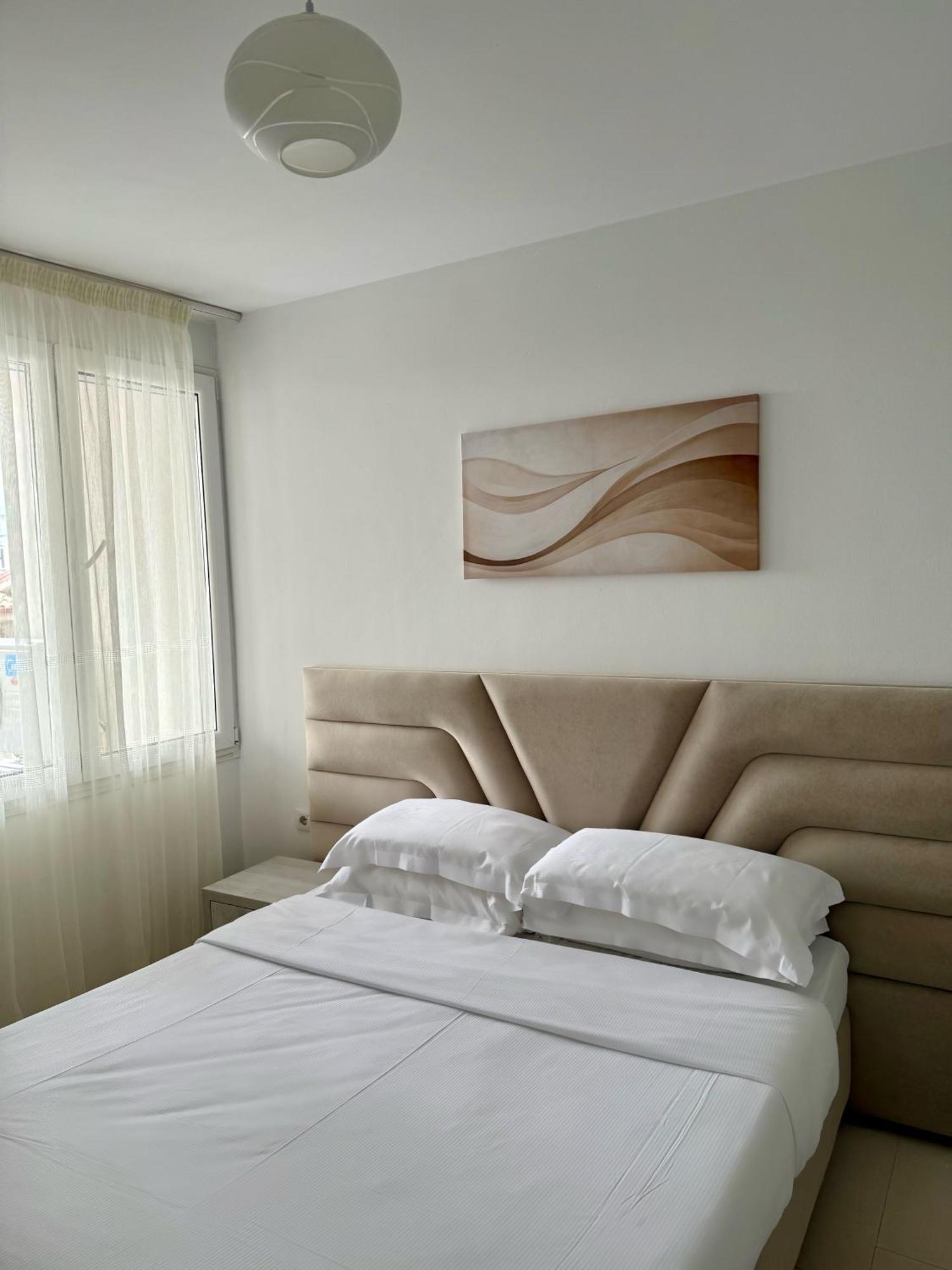 Bellavista Apartments Bougainville Bay Sarande Bagian luar foto