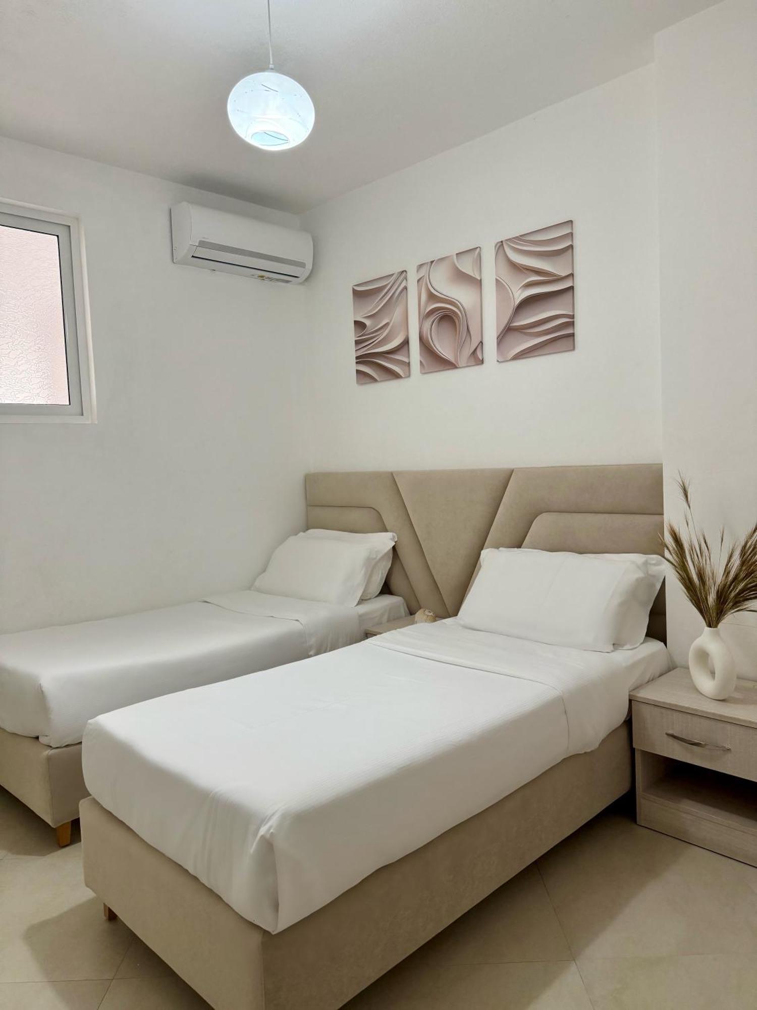 Bellavista Apartments Bougainville Bay Sarande Bagian luar foto